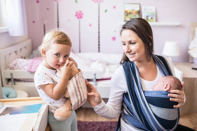 10 zasad bezpiecznego noszenie niemowlęcia w chuście