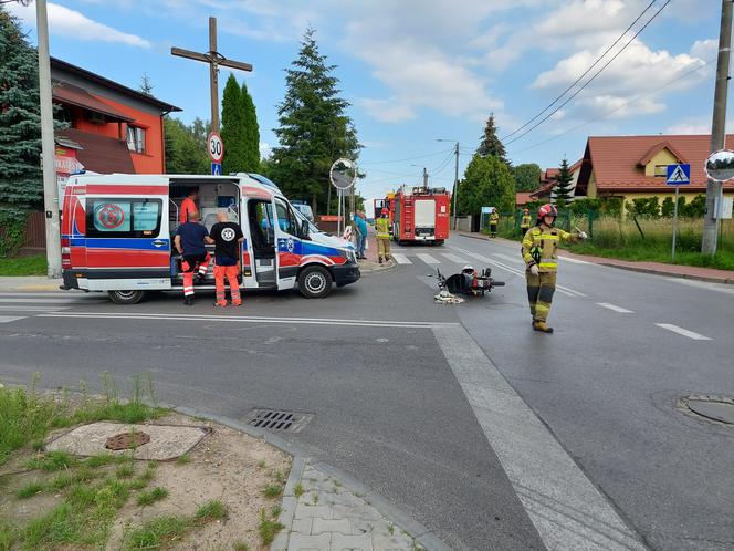 Wypadek w Starachowicach. Potrącony motocyklista zabrany do szpitala