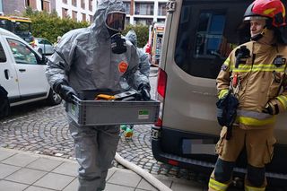 Dziwny incydent w szkole na Mokotowie. Rozgrzana do 400 st. C substancja i pilna ewakuacja szkoły