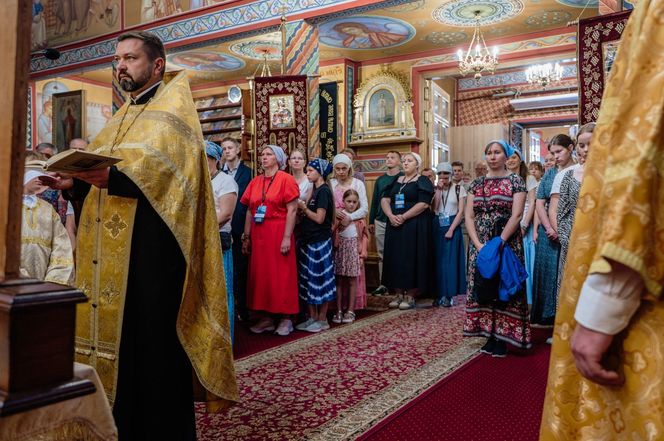 Pątnicy zmierzają „Prawosławnej Częstochowy” w małej wsi w woj. lubelskim