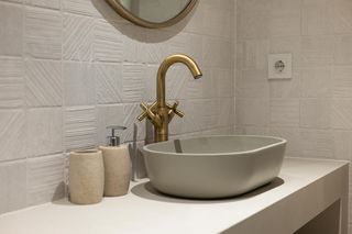 Remont łazienki. Ile kosztują umywalki łazienkowe w październiku 2025?