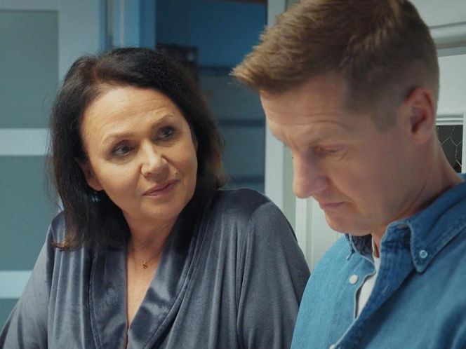 M jak miłość, odcinek 1848: Marysia (Małgorzata Pieńkowska), Paweł (Rafał Mroczek) 