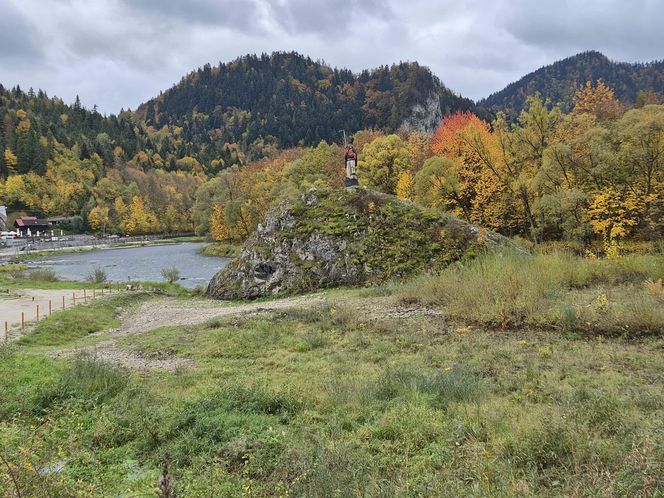 To jedno z najstarszych polskich uzdrowisk najpiękniej wygląda jesienią. Kurowali się w nim Sienkiewicz, Prus, Matejko i Konopnicka