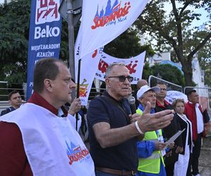 Protest pracowników pod ambasadą Turcji