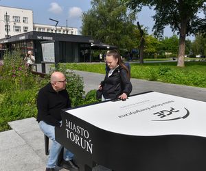 Fortepian przed Urzędem Miasta to prawdziwy hit!