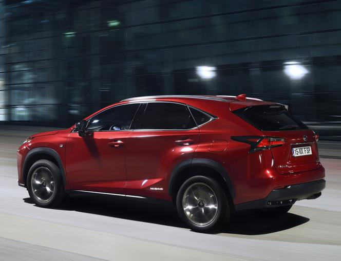 Lexus NX300h F-Sport