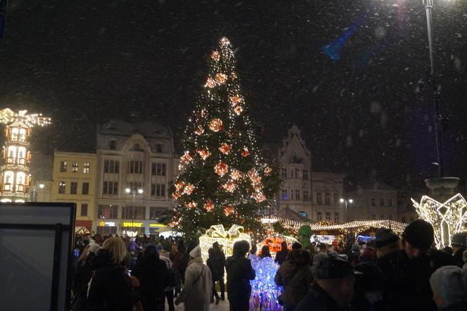 Magia świąt opanowała miasto! Byliśmy na Bydgoskim Jarmarku Świątecznym 