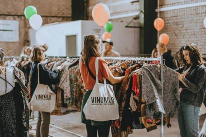 Trwa market ubrań vintage w Warszawie. Największe takie wydarzenie w Europie