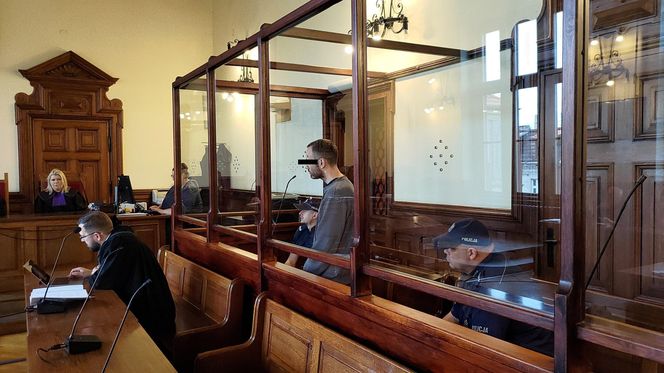 Nie miał litości dla matki swoich dzieci. Ofiarę porównał do kurczaka