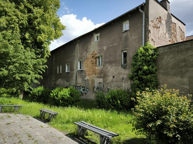 Kamienica przy Dąbrowskiego 