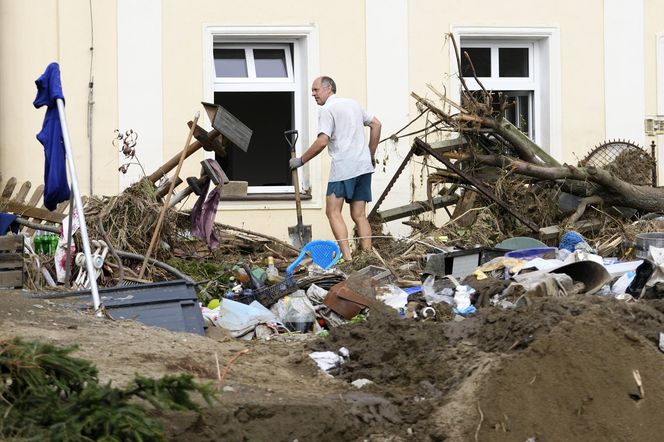 Burmistrz wyjechała na drogie wakacje, w tym czasie jej miasteczko zalała wielka fala. "Nie wrócę"