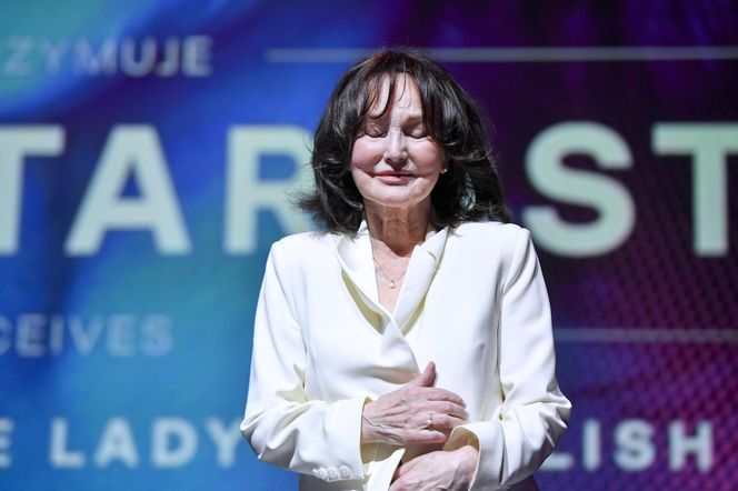 Dawno niewidziana legenda PRL-u pojawiła się na salonach. Tak dziś wygląda gwiazda "Trędowatej" 