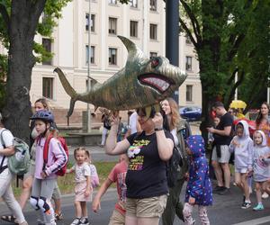 Deszcz nie był im straszny! Bajkowy Korowód przeszedł ulicami Lublina. Zobacz zdjęcia!