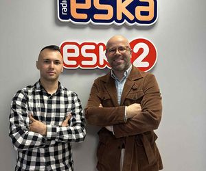 Moda męska i zmieniające się trendy! Praktyczne porady jak dobrze wyglądać [WYWIAD]