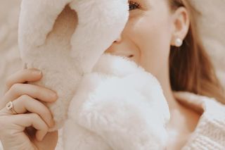 Klapki po domu – komfort i styl na wyciągnięcie stopy