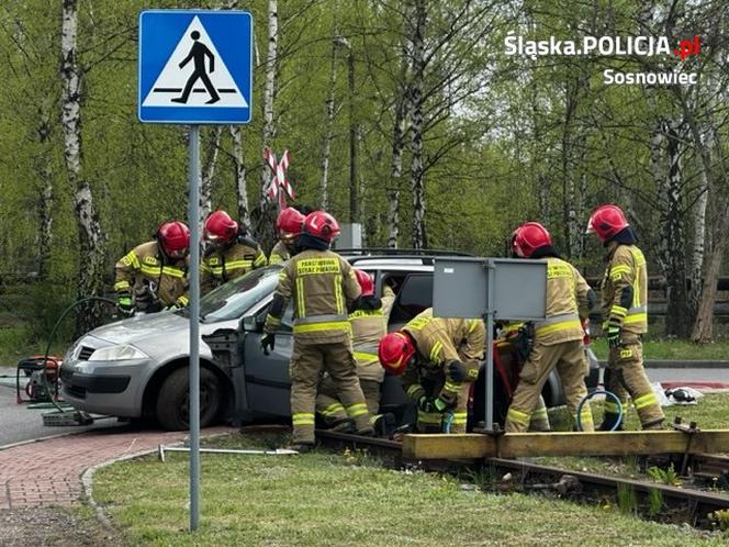 Wypadek z udziałem pociągu, pożar i ranni w Sosnowcu – to tylko ćwiczenia [ZDJĘCIA]