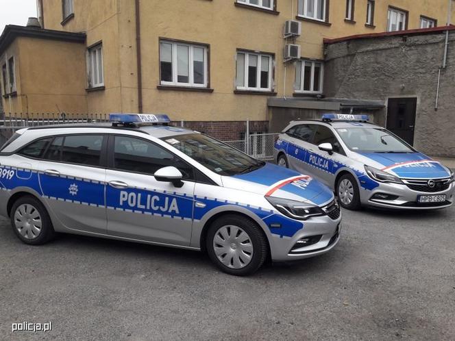 Pięc nowych radiowozów zasiliło flotę Komend Powiatowych Policji w Oławie i w Jaworze. 