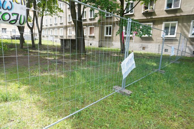 Ogrodzony plac zabaw na Winogradach