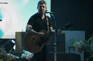 Noel Gallagher stworzył sześciogodzinną wersję jednego z utworów Oasis. Po co?