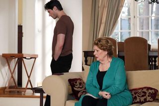 Barwy szczęścia. Józefina będzie potrzebować cudu, by odbić się od dna. Cezary jej nie pomoże - ZDJĘCIA