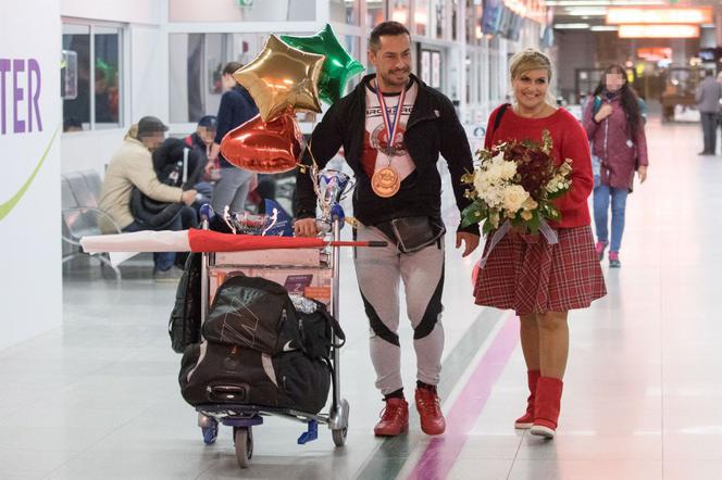 Ciacho Skrzyneckiej juz w domu. 