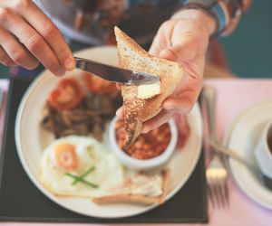 Absolutnie nie jedz tego na śniadanie. To najgorszy wybór z możliwych 
