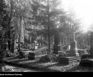 Dzień Wszystkich Świętych w Krakowie w latach 1925-1935