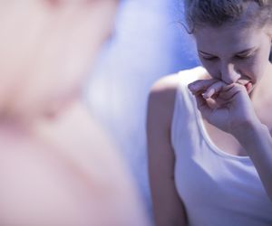 Dlaczego w wakacje łatwo o zatrucie? Przyczyny nie są oczywiste