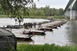 Warszawa: NIEMOŻLIWE! Awaria mostu pontonowego? Co ze ściekami?