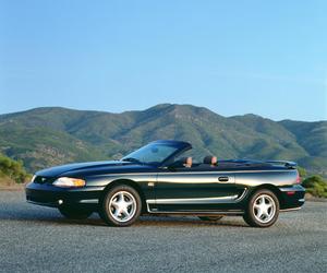 Ford Mustang z 1994