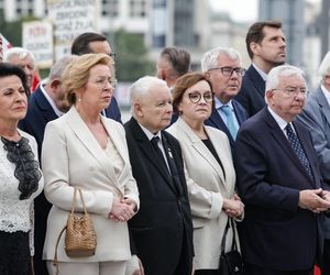 Miesięcznica smoleńska 2025. Kaczyński nie przebiera w słowa, mówi o zbrodni