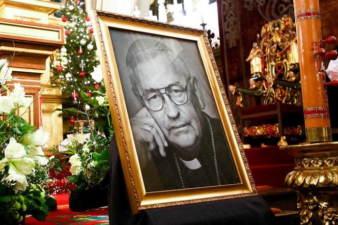 Pogrzeb  bp. Tadeusza Pieronka