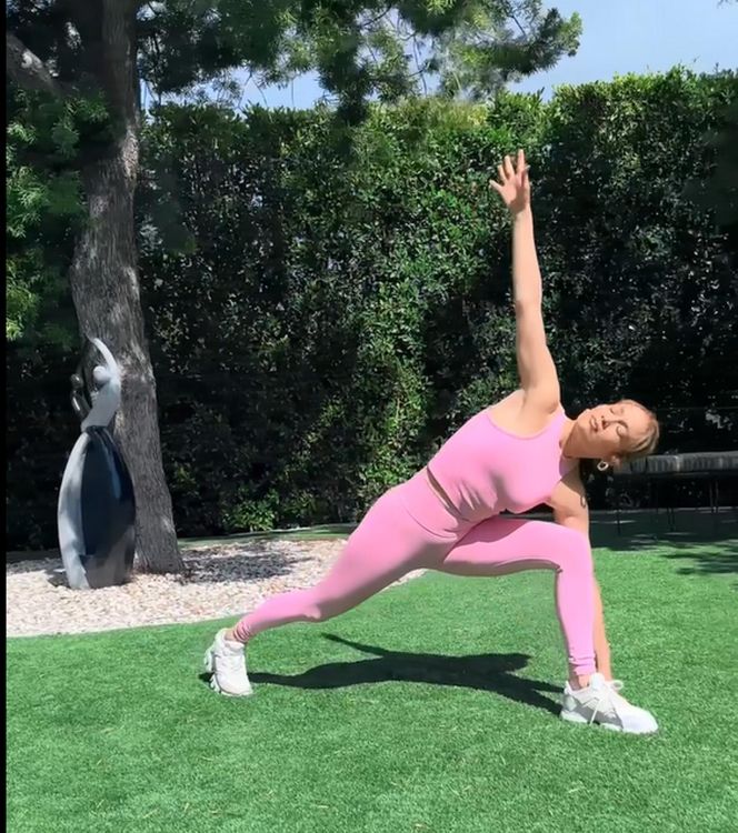 Oto sekret 56-letniej Jennifer Lopez. Ten zestaw ćwiczeń pozwala jej zachować sylwetkę bogini 