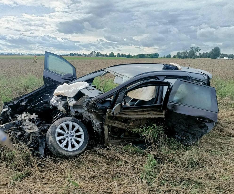 Poważny wypadek w Gronówku pod Toruniem. Auto zderzyło się z pociągiem