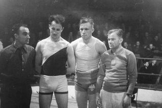 W tej bydgoskiej kamienicy mieszkał twórca polskiej szkoły boksu. Był podoficerem Wojska Polskiego, grał u Barei