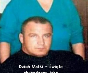 Mariusz Pudzianowski pokazał mamę. Takie kadry to rzadkość 