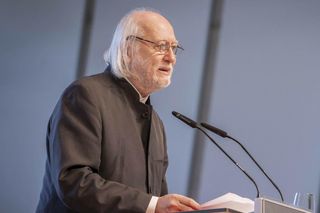 Węgierski pisarz laureatem Literackiej Nagrody Nobla 2025. „Wizjonerskie dzieło”