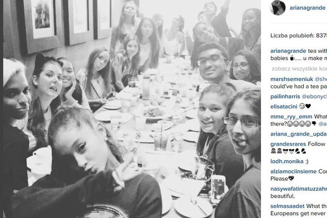 Ariana Grande z fanami w Toronto