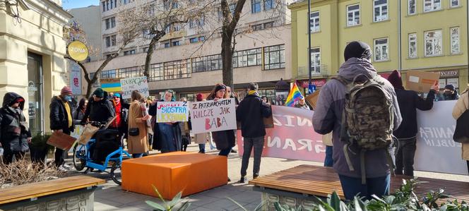 Ulicami Lublina przeszła po raz 6 Manifa. Tym razem - w geście solidarności z Ukrainą