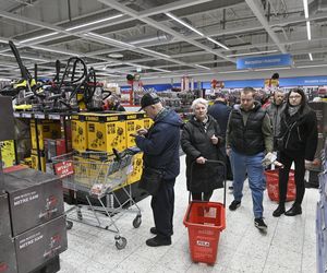 Wielkie otwarcie sklepu szwedzkiego giganta w Warszawie. Były gigantyczne promocje i długie kolejki