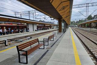 Góralskie wiaty peronowe w Zakopanem