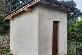 Domek modelowy z bloczków z paździerzy konopnych