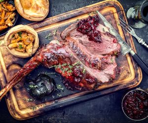 Świąteczna pieczeń z dziczyzny według Ewy Wachowicz [WIDEO]