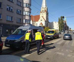 Nagłe zatrzymanie tramwajów przy Piotrkowskiej. Interweniowali ratownicy medyczni