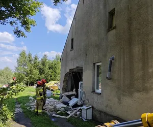 W Dalewie zawala się budynek mieszkalny