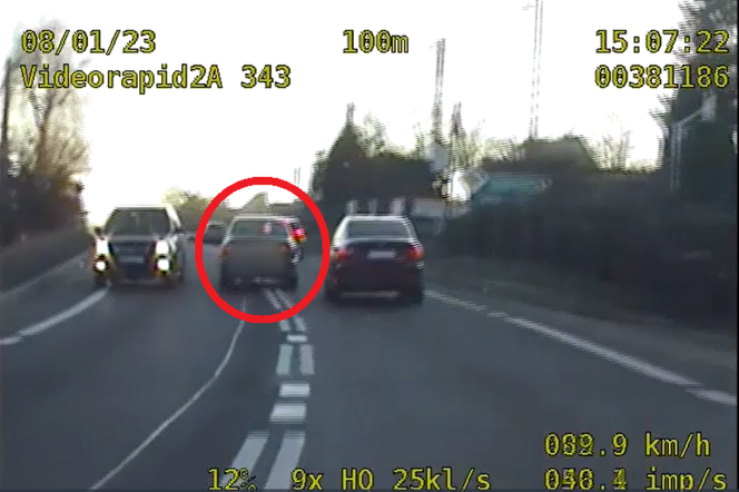 Kierowca BMW uciekał przed policją. Niebezpieczny pościg krakowskich służb 
