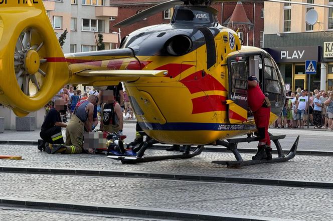 Mężczyzna nagle zasłabł i upadł. Ratownicy stoczyli heroiczną walkę o jego życie