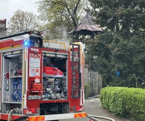 Ktoś podpalił zabytkową drewnianą mającą 208 lat dzwonnicę