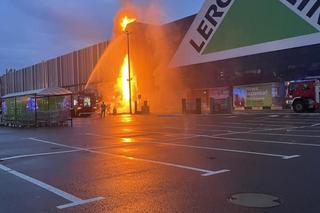 Pożar Leroy Merlin w Olsztynie. Ewakuowano kilkadziesiąt osób 