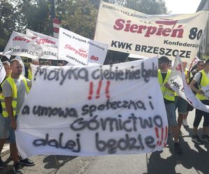 Protest górników i hutników ze Śląska w Warszawie